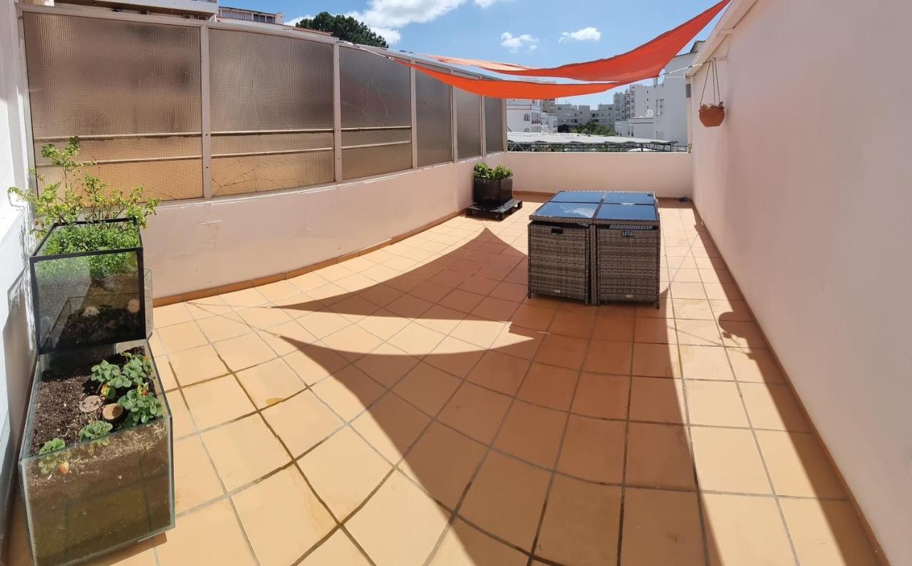 דירות קווארטיירה Apartamento T2 Com Terraco Grande מראה חיצוני תמונה