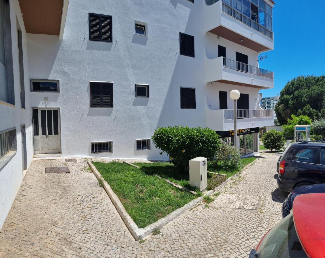 דירות קווארטיירה Apartamento T2 Com Terraco Grande מראה חיצוני תמונה