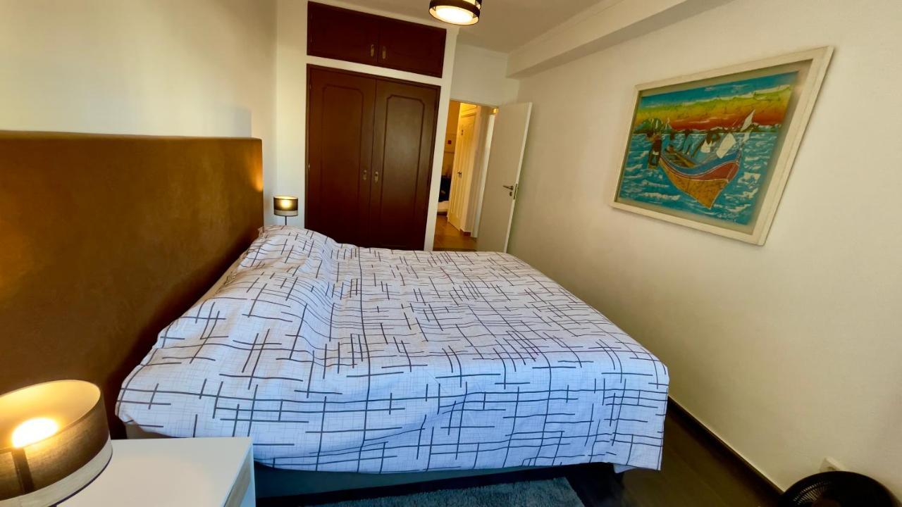 דירות קווארטיירה Apartamento T2 Com Terraco Grande מראה חיצוני תמונה