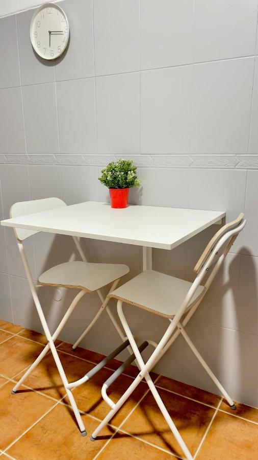 דירות קווארטיירה Apartamento T2 Com Terraco Grande מראה חיצוני תמונה