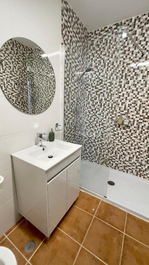 דירות קווארטיירה Apartamento T2 Com Terraco Grande מראה חיצוני תמונה