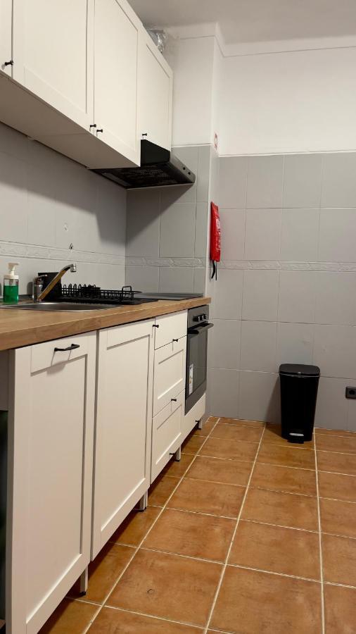 דירות קווארטיירה Apartamento T2 Com Terraco Grande מראה חיצוני תמונה