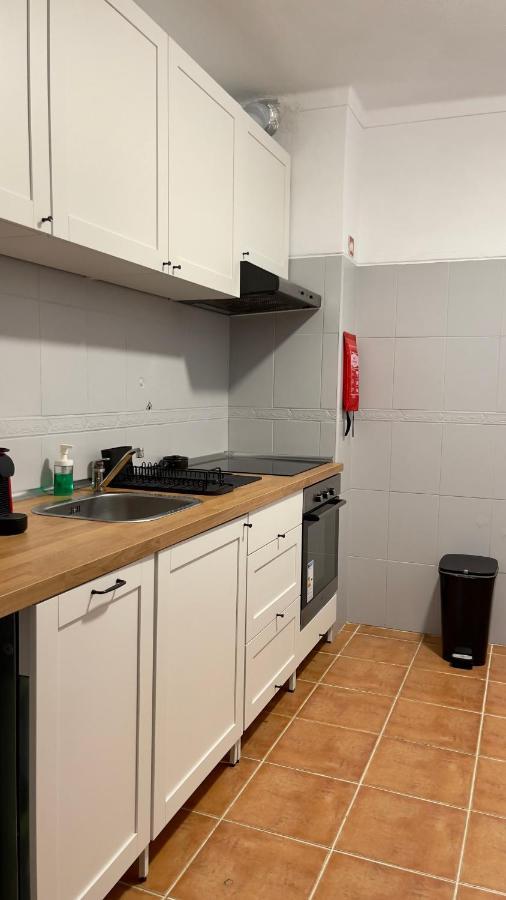 דירות קווארטיירה Apartamento T2 Com Terraco Grande מראה חיצוני תמונה